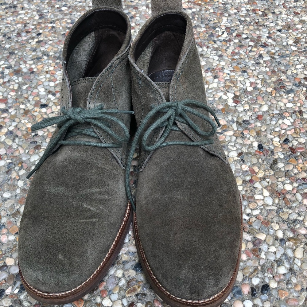 Cole Haan Chukkas sz 9.5